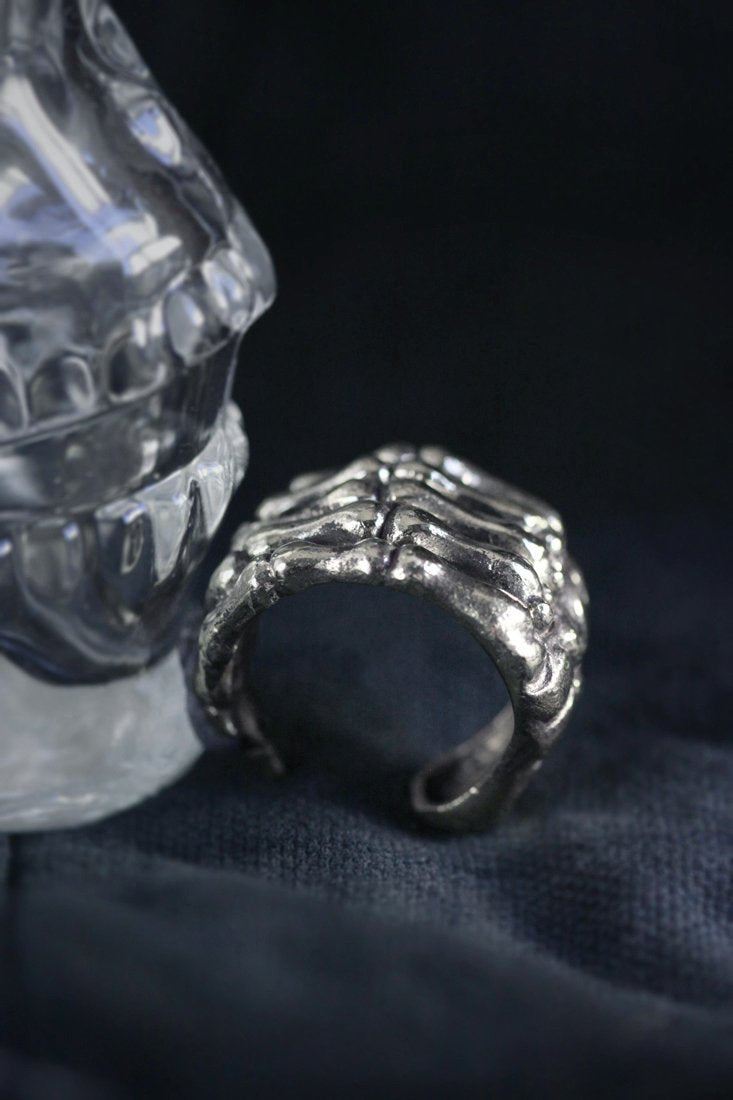 Hand Skelett Ring - Clavius Jewelry
