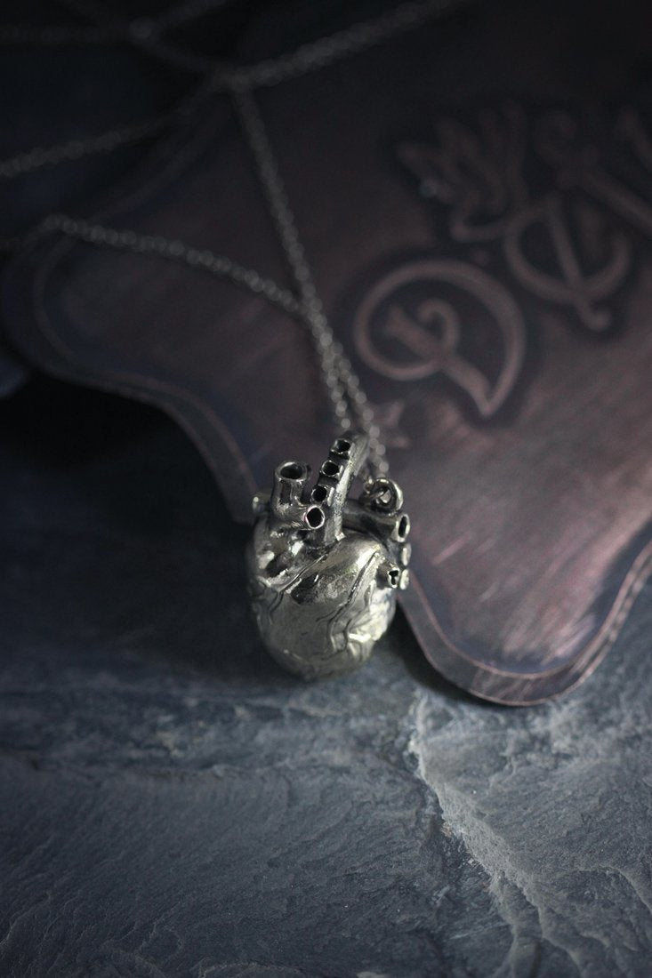 Kleine Herz Locket Halskette - Clavius Jewelry