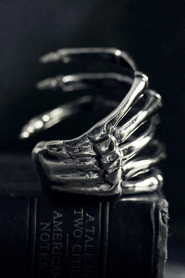 Hand Skelett Armband - Groß - Clavius Jewelry